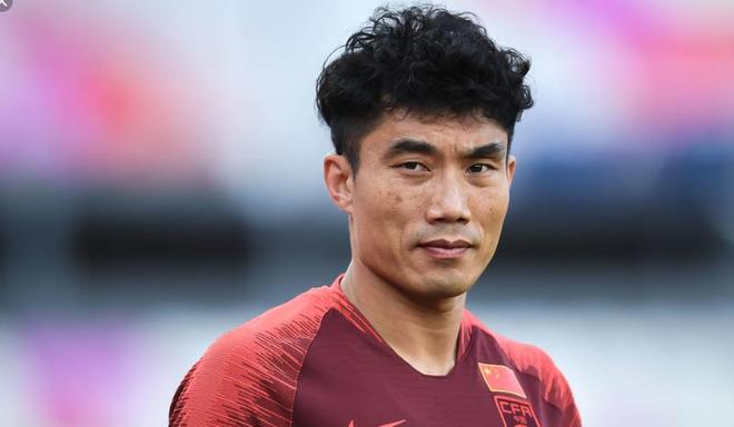 关于集结日浙江队调整名单以备欧篮联，队长鼓劲环节打磨，更衣室稳定，年轻球员得到机会的信息